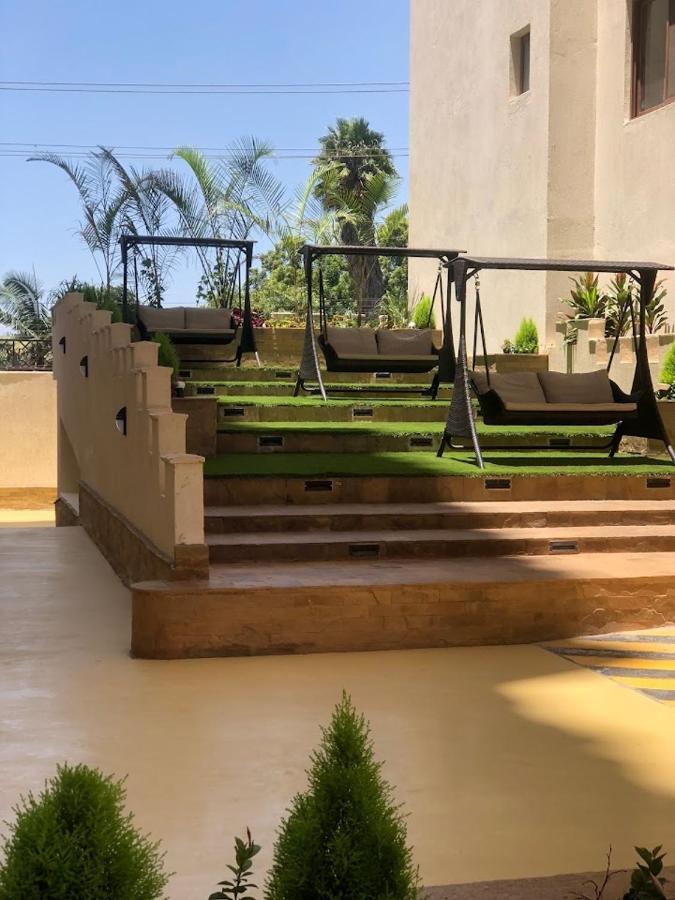Kandiz Queendom Nairobi Kültér fotó